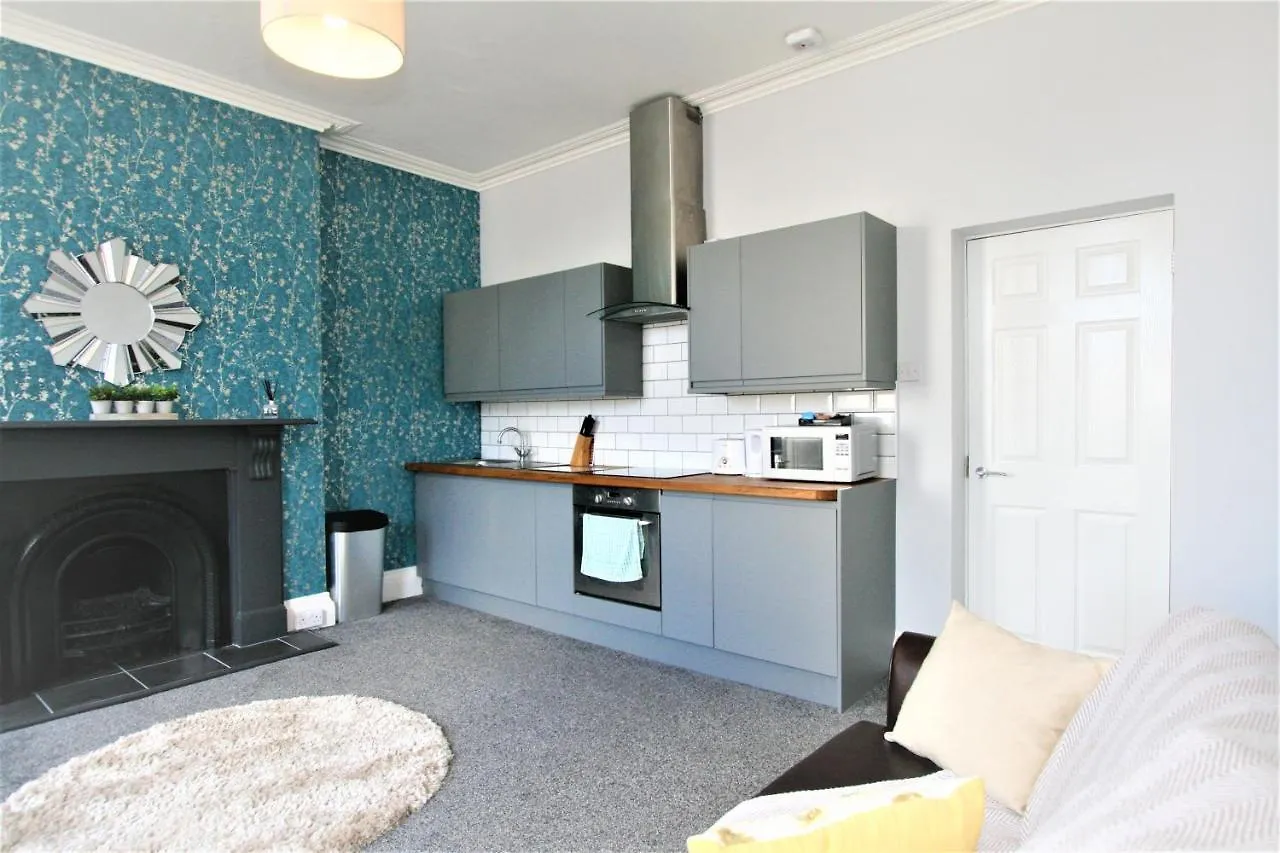 Central Serviced Apartments By Roomsbooked  Cheltenham