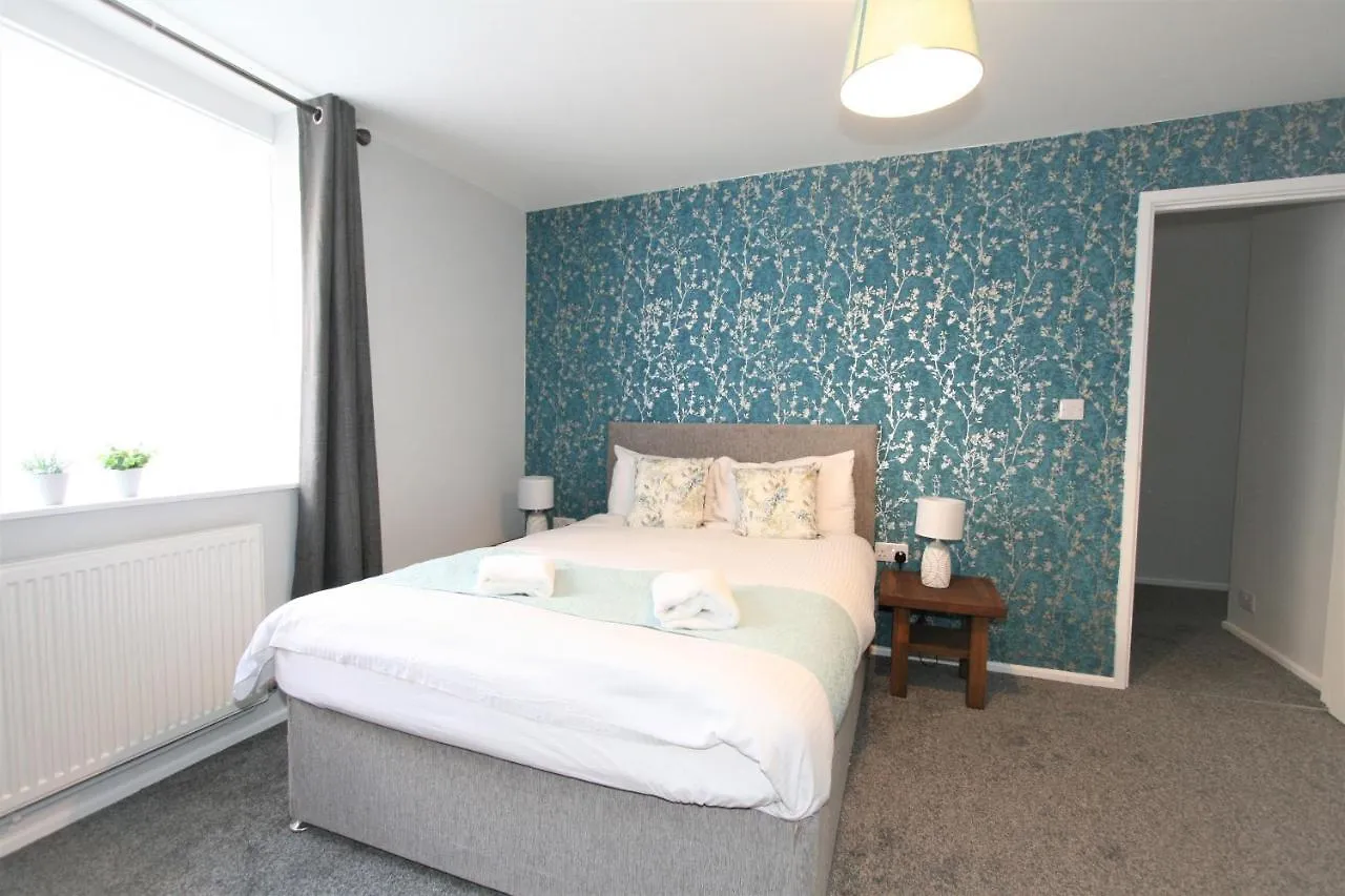 Central Serviced Apartments By Roomsbooked Cheltenham